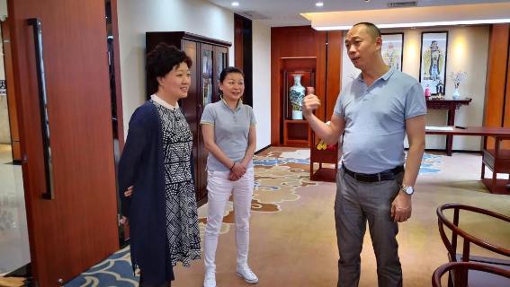 赣江南昌经开区领导受邀访问卧龙娱乐加速器，为优质项目落地南昌创造新机遇
