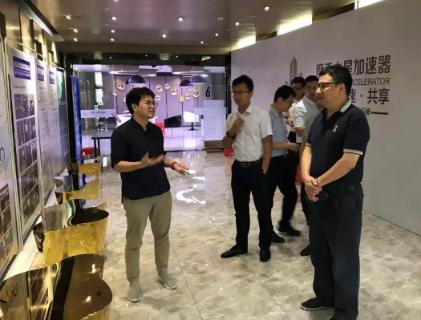 江西赣江新区一行领导到卧龙娱乐加速器考察调研