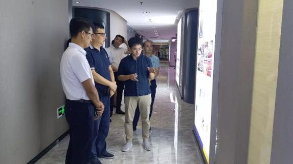 江西赣江新区一行领导到卧龙娱乐加速器考察调研